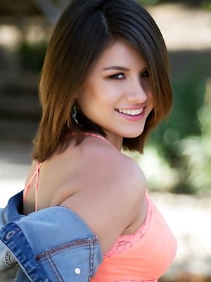 Shyla Jennings is just a country girl...